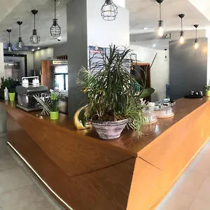 Aulona Hotel